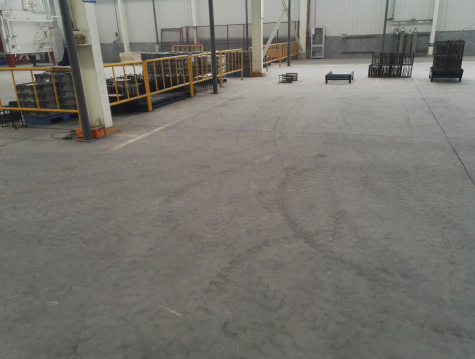 金剛砂耐磨地坪起灰起砂