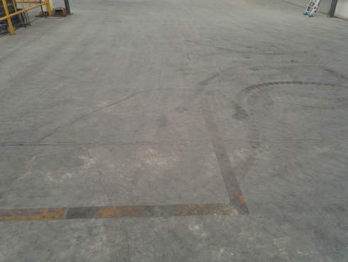 金剛砂耐磨地坪起灰起砂