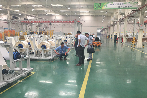 輪胎車間地面材料