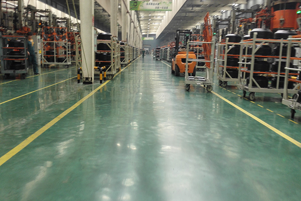 輪胎車間地面材料