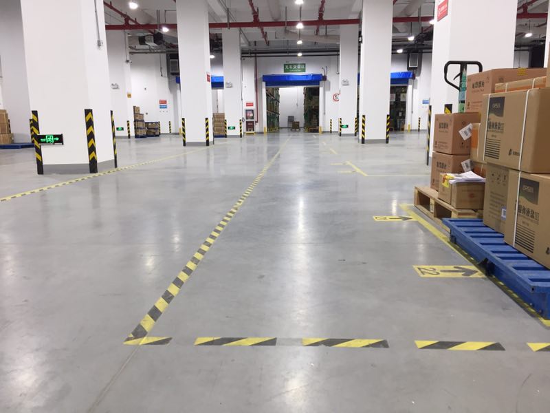 迪樂堡鋼化地坪