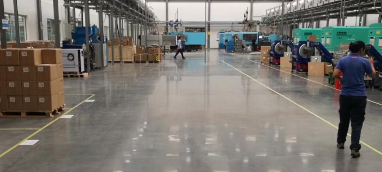 鎮(zhèn)江阿雷蒙1.jpg 鎮(zhèn)江阿雷蒙1.jpg