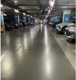 地下車庫地坪