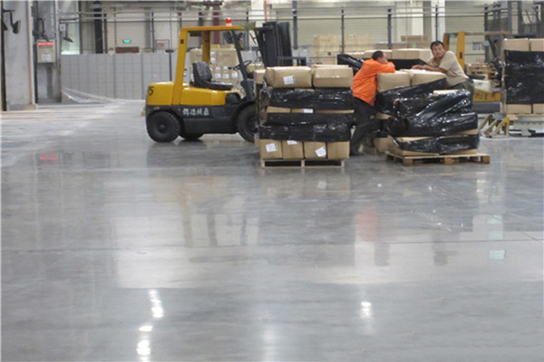 UPS上海全球轉(zhuǎn)運核心——迪樂堡舊地面翻新改造