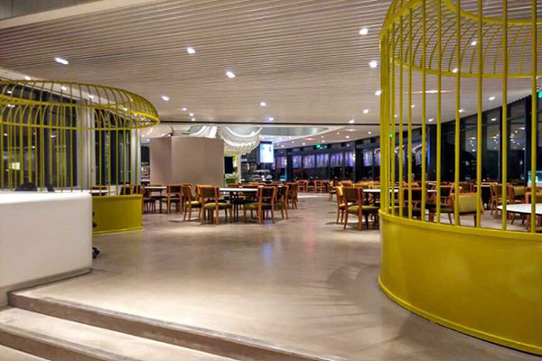 迪樂堡自流平地坪